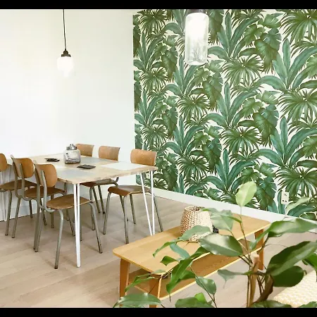 Holiday home Trendy House 5min From Shoppingstreets *