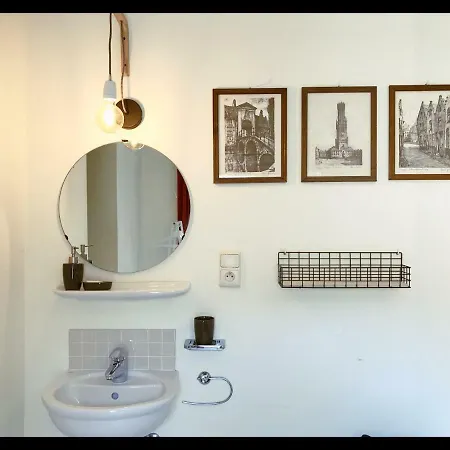 Trendy House 5min From Shoppingstreets Holiday home *